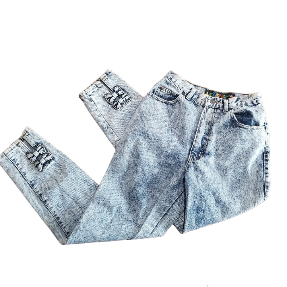 Vintage Sasson 80s High Waisted Acid Wash Blue Jeans with Ankle Bows size 7